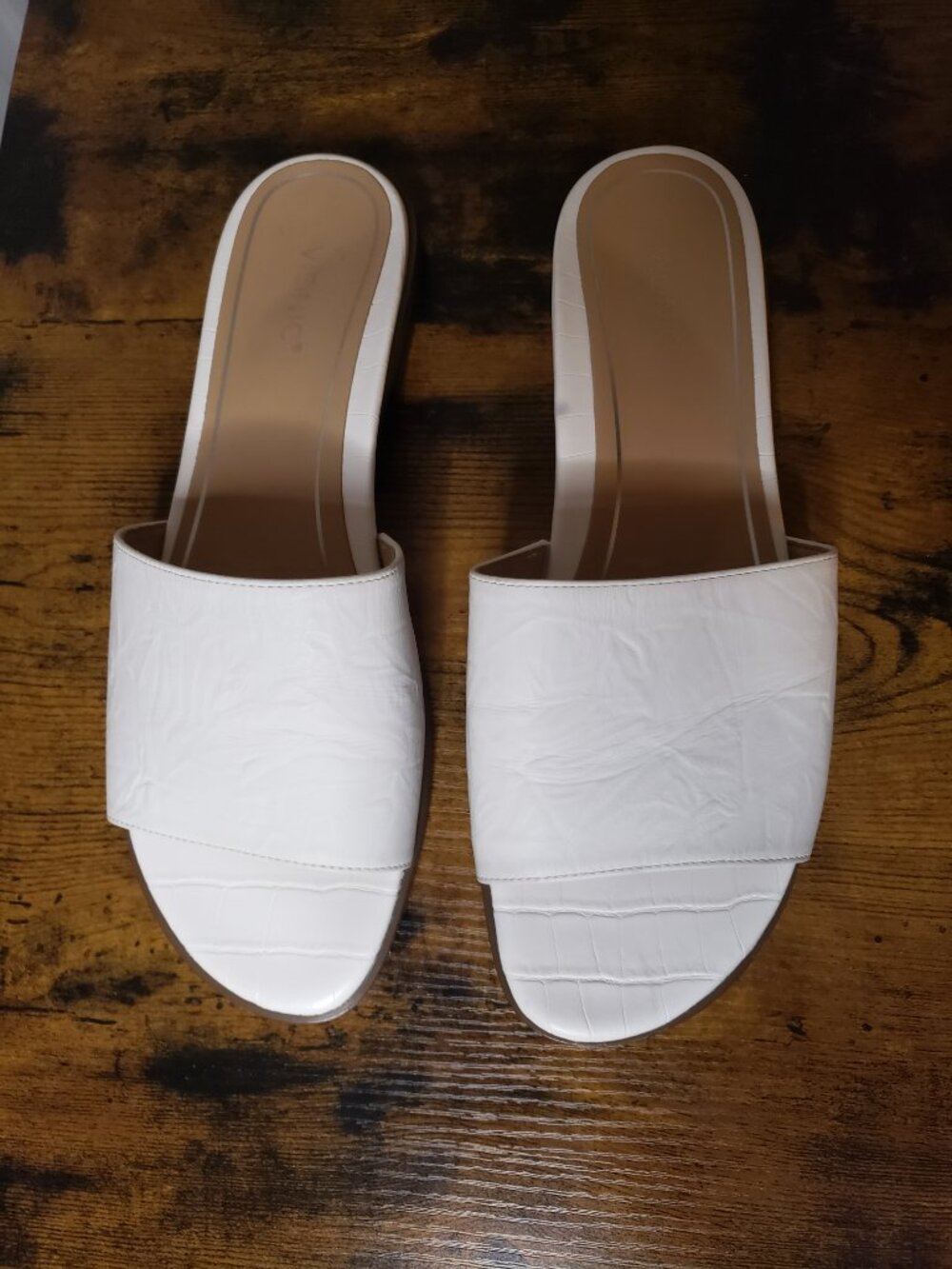 Vionic Elegant White Demi Slide Sandals size 10 - Picture 9 of 9